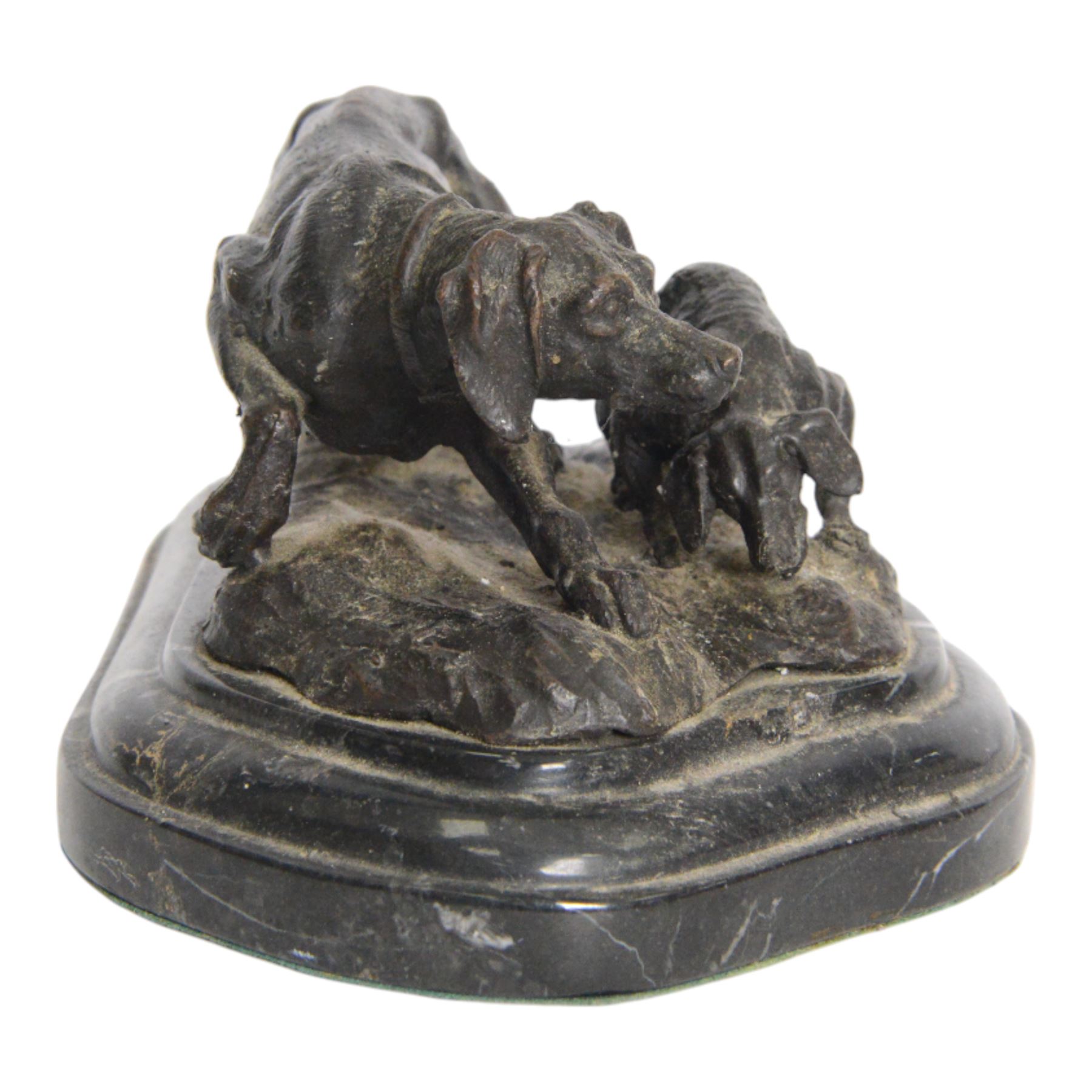 After Antoine Lois Barye, bronze figure group depicting hunting dog and pup, upon a black marble base, H10cm, W22cm