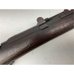 WW1 Lee Enfield SMLE bolt-action rifle, dated 1918, with single barrel band and bayonet fitting L113cm FIREARMS CERTIFICATE REQUIRED OR RFD
