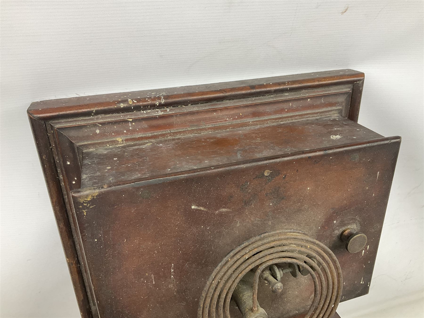 Railway  repeater signal box, with signals for train on line and arrival, H97cm