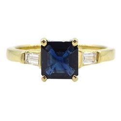 18ct gold three stone princess cut sapphire and baguette cut diamond ring, stamped 750, sapphire approx 1.10 carat