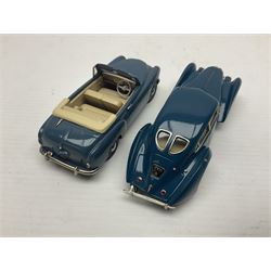 Eight Lansdowne Models 1:43 scale models - 1939 Bentley Embiricos, 1939 Lagonda V12 Long Saloon, 1961 Wolseley 6-110, 1971 Vauxhall PC Cresta De Luxe, 1958 Austin A105, 1955 Hillman Minx Convertible, 1954 Singer Roadster and 1936 Bentley 4 1/4 Ltr Park Ward DHC; all unboxed (8)