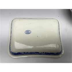 Copeland Spode Italian pattern tea and dinner wares, including hor d'oeuvres dish, tureen and cover, coffee pot, six coffee cans and saucers, etc, all with blue printed marks beneath (40)
