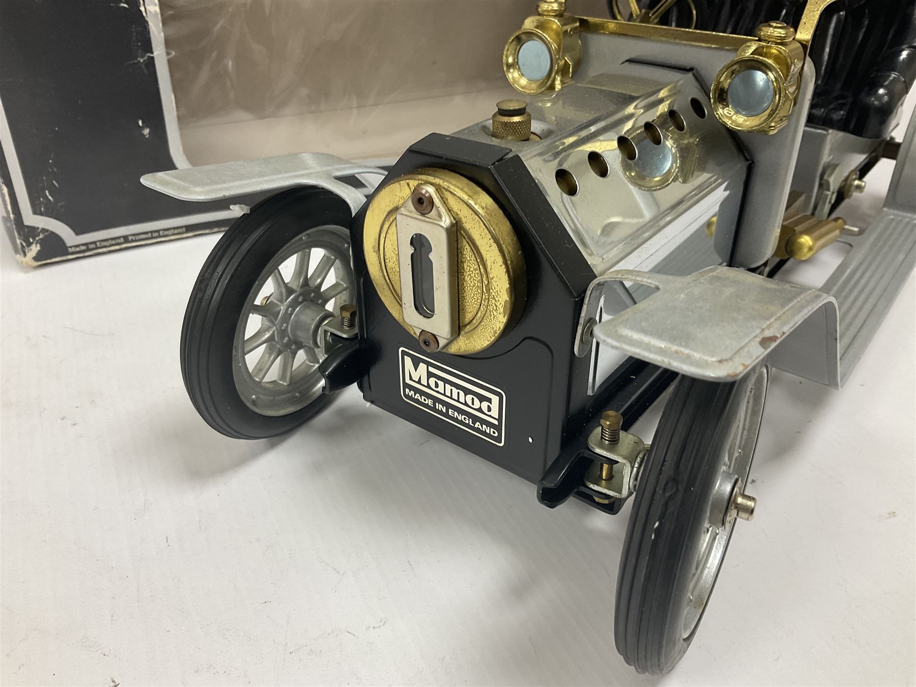 Mamod SA1L ‘Live Steam Limousine’ in silver, in original box 