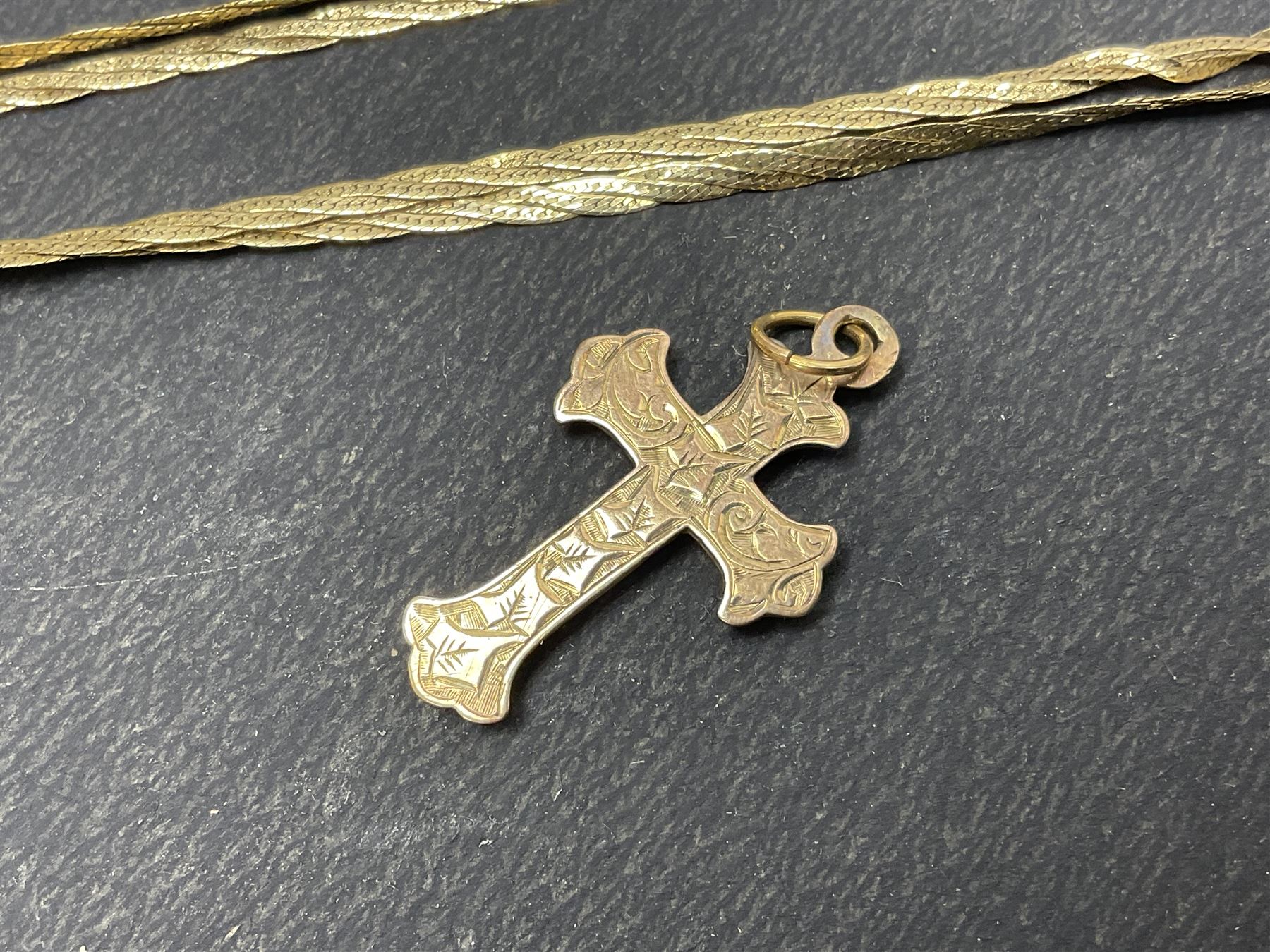 9ct gold jewellery, including gate bracelet, cross pendant, hoop earrings, two chain necklaces and a sapphire pendant necklace