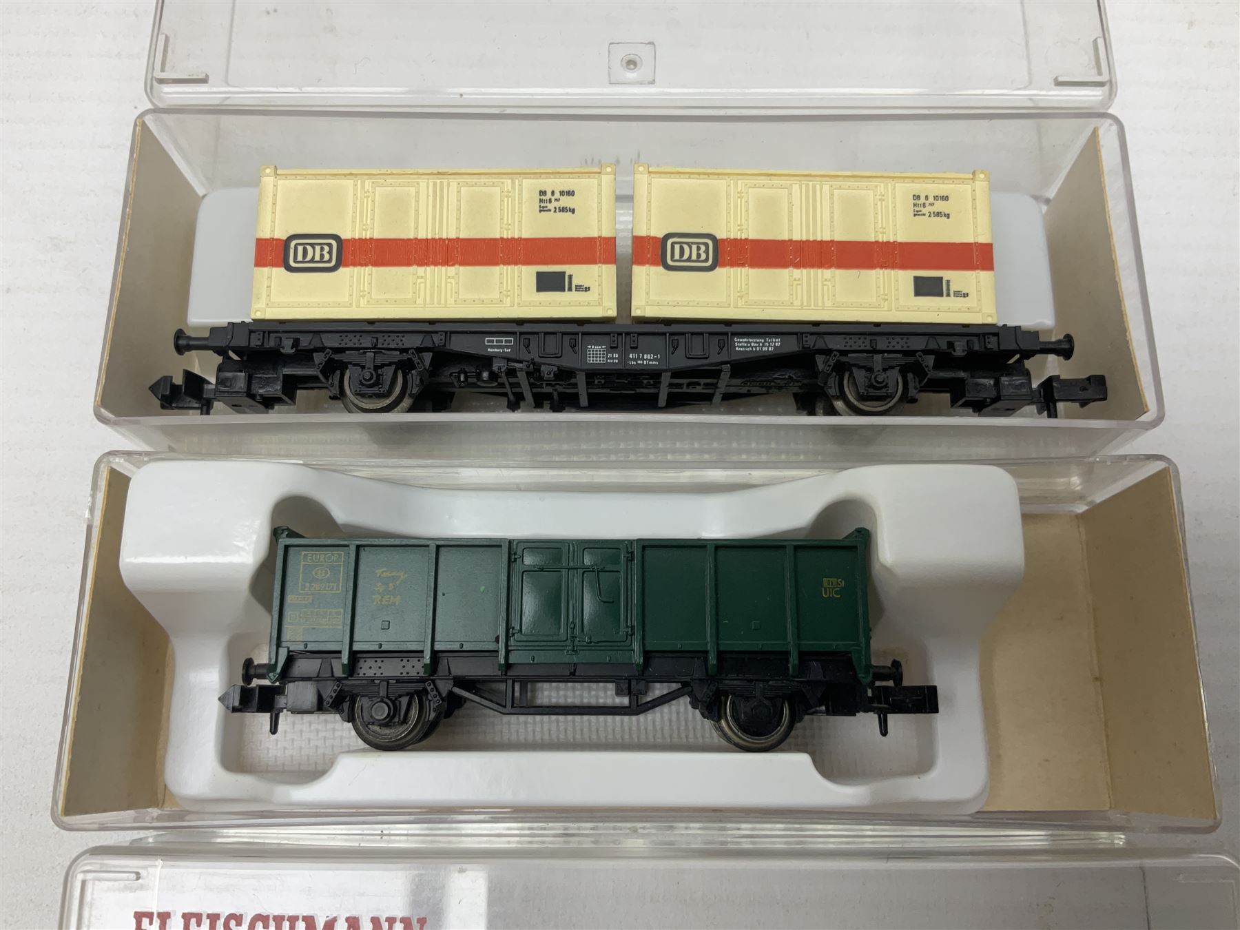 Fleischmann 'N' gauge - thirteen goods wagons Nos.8202K, 8207, 8230, 8234, 8282, 8320, 8327K, 8330, 8343K, 8517K, 868523K, 852402K & 852403K; all boxed (13)