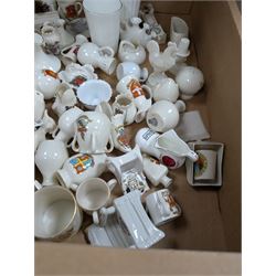 Collection of crested ware including Arcadian, Grafton, Shelley, Gemma, etc