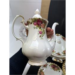 Royal Albert Old Country Roses pattern coffee and dinner service for six, including coffee pot, coffee cups and saucers, dinner plates, side plates, bowls etc 