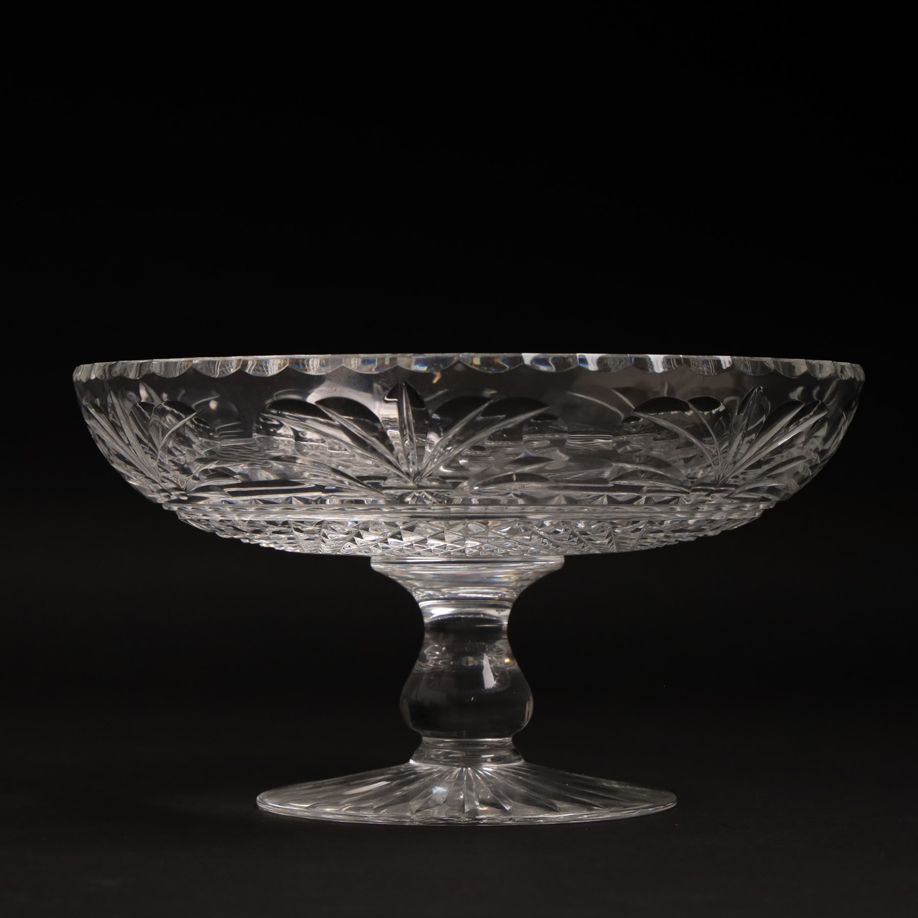 Stuart Crystal Beaconsfield pattern bowl on short pedestal foot  foot, 17cm