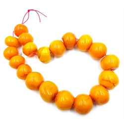  Amber 580gm butterscotch egg yolk large bead necklace, largest bead approx 4cm  