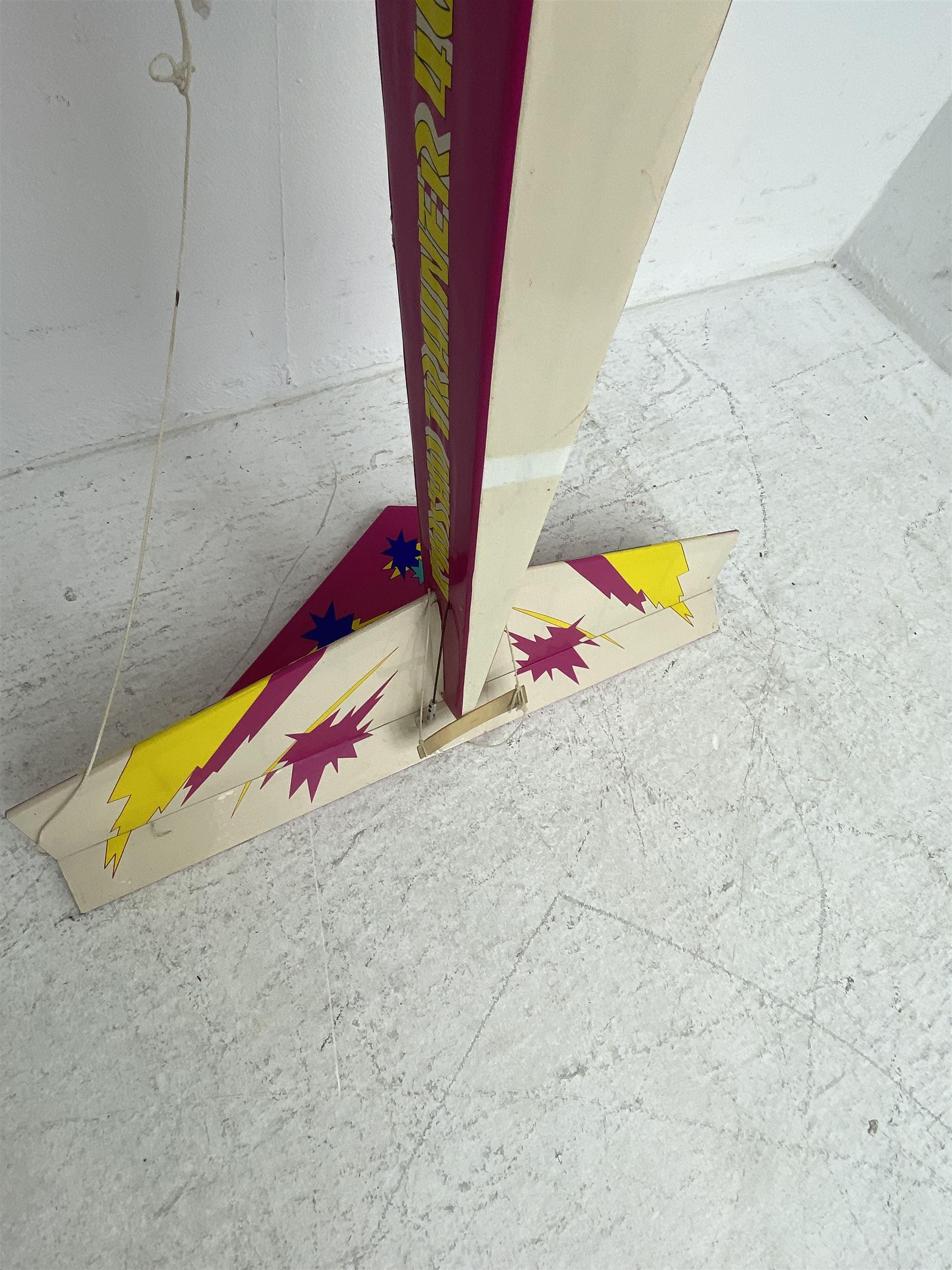 Kyosho Trainer 40 remote control aeroplane, L120cm, W161cm