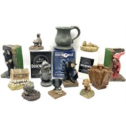 Terry Pratchett Discworld figures, compr