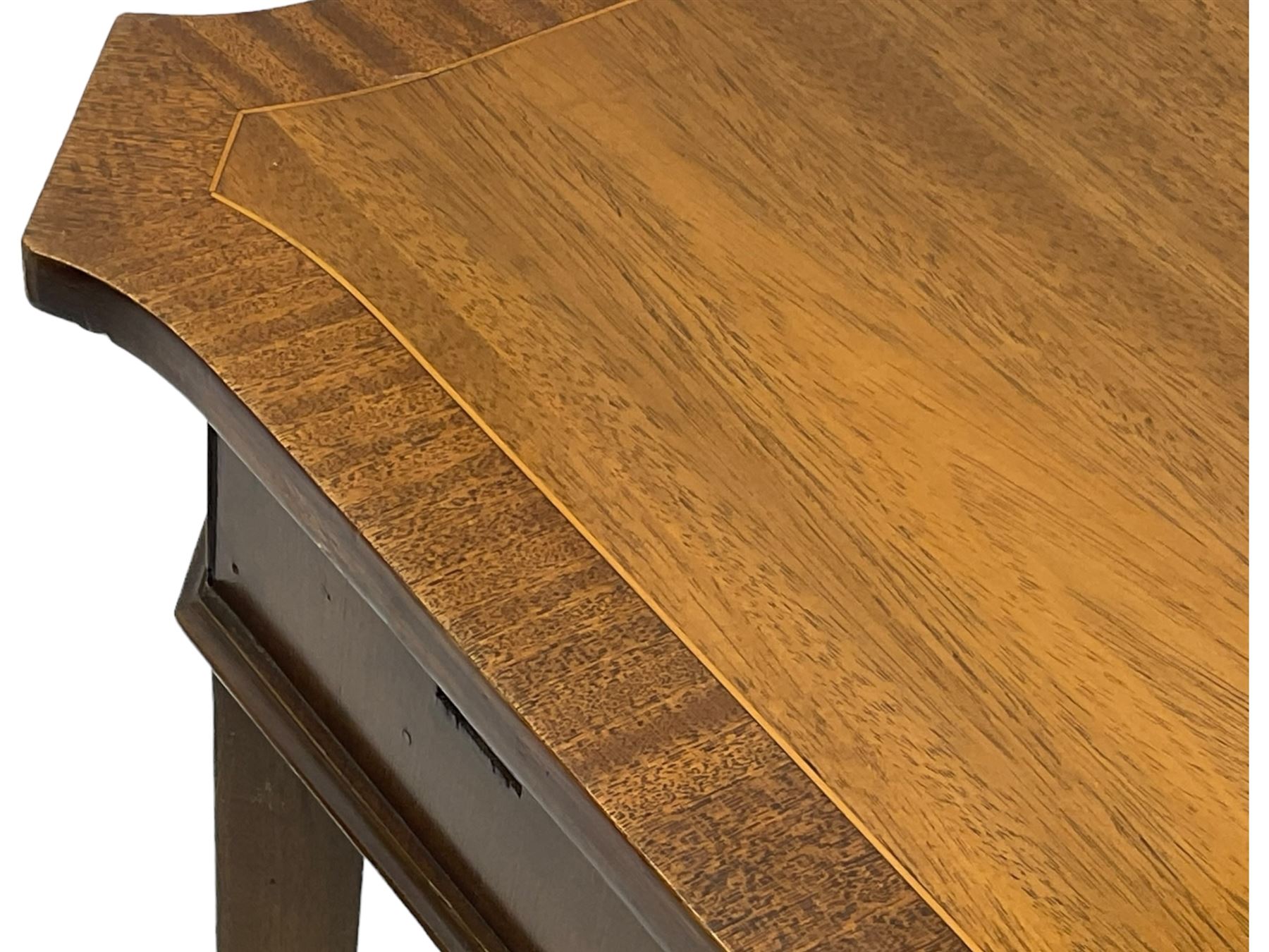 Regency design mahogany extending dining table, rectangular top with extending canted corners, pull-out action with additional leaf (84cm x 136cm - 182cm, H76cm); set of eight Regency design mahogany dining chairs with rope twist rails