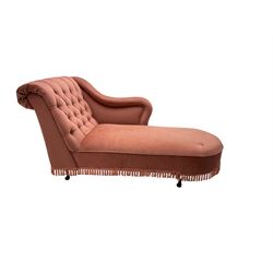 Chaise lounge upholstered in pink