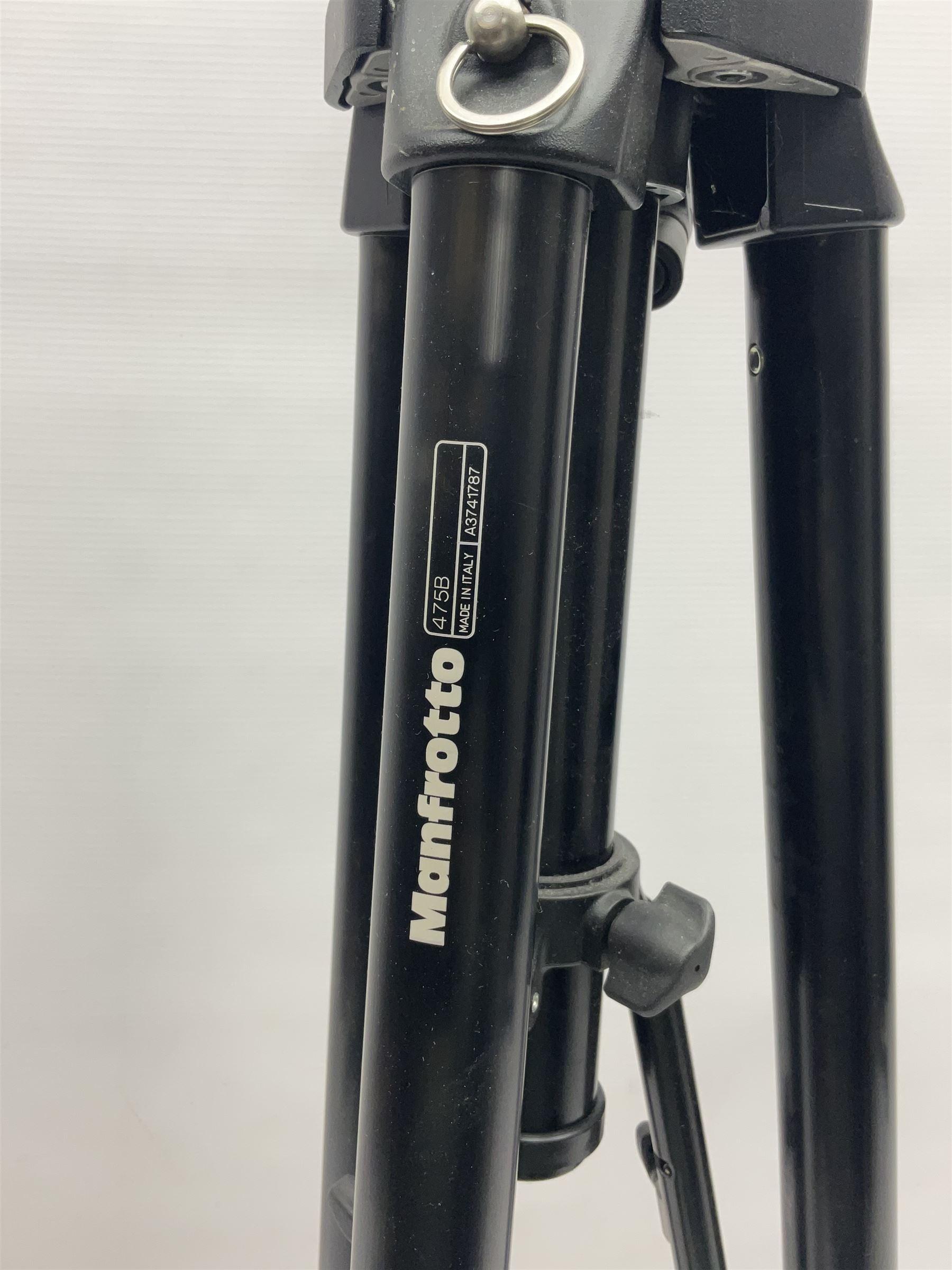 Collection of cameras and lenses, to include Pentax Program A camera body, serial no 123759, with 'Pentax-A zoom 1:3.5-4.5 28-80mm' len, Praktica EE2 camera body with 'Pentacon electric 1.8/50' lens etc, together with a Manfrotto tripod 