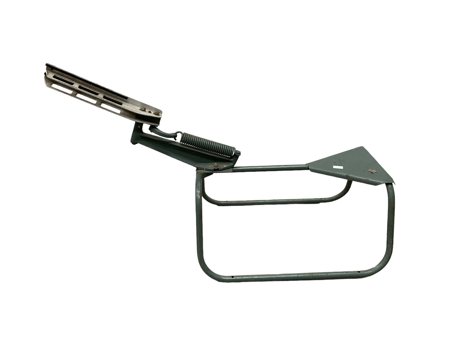 Bowman trap with quantity of clay pigeons  - THIS LOT IS TO BE COLLECTED BY APPOINTMENT FROM DUGGLEBY STORAGE, GREAT HILL, EASTFIELD, SCARBOROUGH, YO11 3TX