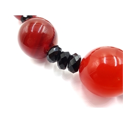 Large agate and onyx bead necklace, with 14ct gold clasp