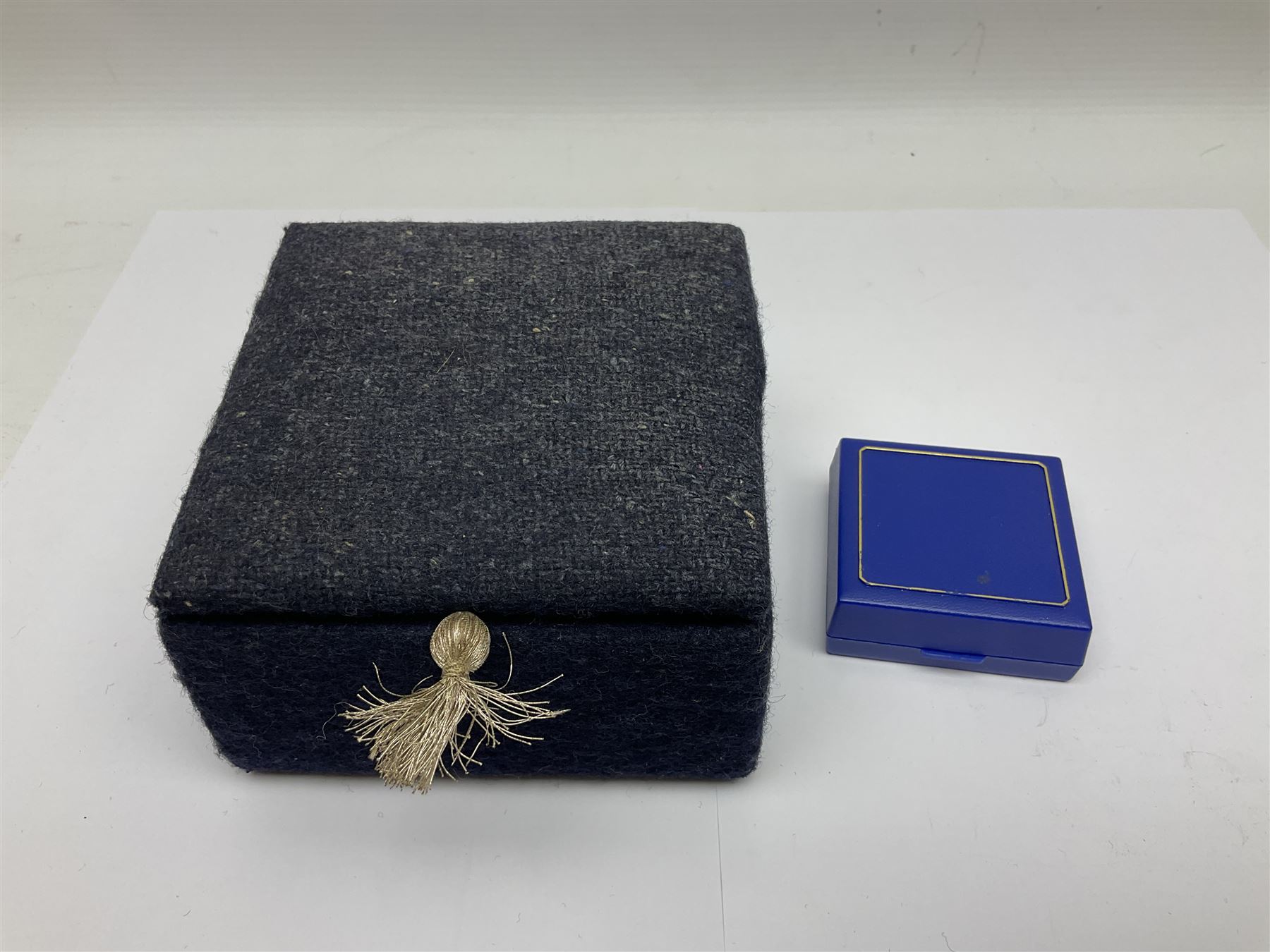 9ct gold 'Grandma' necklace and 'Special nan' pendant, Pinnacle open face gold plated pocket watch, Seiko quartz wristwatch and silver jewellery including Victorian brooches, etc