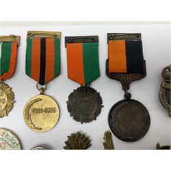 Small collection of Irish related medals, cap badges, buttons, political pin badges etc