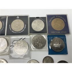 King George VI 1937 crown coin, various commemorative crowns, Queen Elizabeth II Canada 1957 and 1959 fifty cent coins, four Great British five pound coins, United States of America 1964 half dollar etc