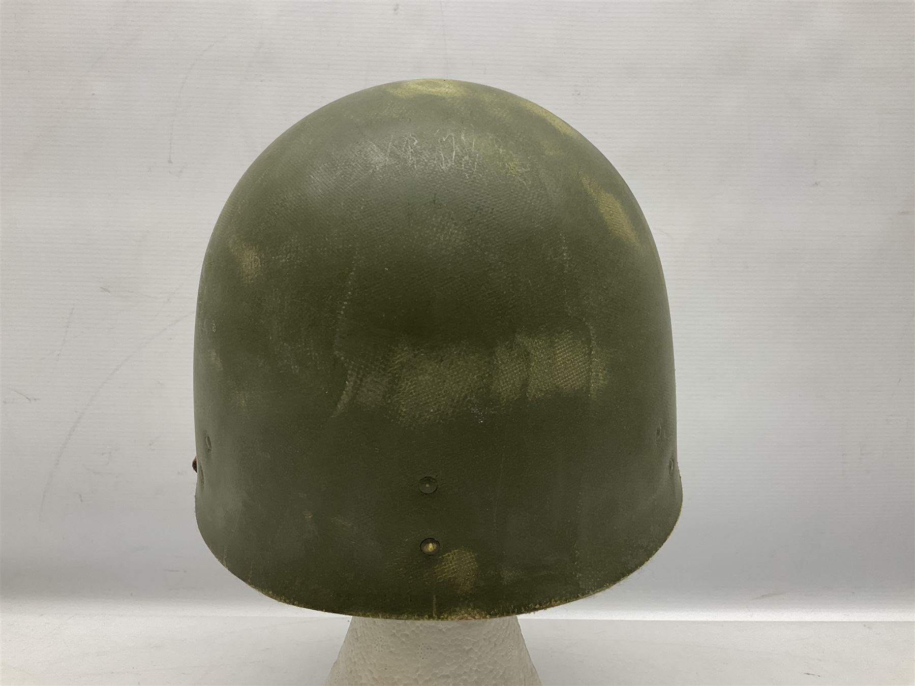 American 'Mike Force' Special Forces MI helmet liner; bears label 'AM STAY 5 58183 N10/TS'