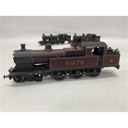 ‘00’ gauge - eight kit built steam locomotives, mostly for restoration comprising LNWR/LMS Whale G Class 0-8-0 no.49078 in BR black; Class J11 (Pom-Pom) 0-6-0 no.64451 in BR black; Class F4 2-4-2T no.67214 in BR black; Precursor Tank Whale ‘Dreadnought’ 4-4-0 no.659 in black; Class O2 2-8-0 no.63936 in BR black; Class A4 4-6-2T no.6978 in LNER crimson; Class C16 4-4-2T no.67489 in BR black; Class A6 4-6-2T no.69791 in BR black (8) 