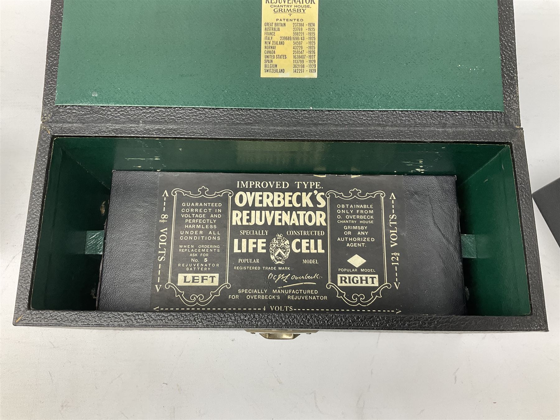 1930s Overbeck Rejuvenator housed in fitted case, by Overbeck, Chantry House, Grimsby, 1930's