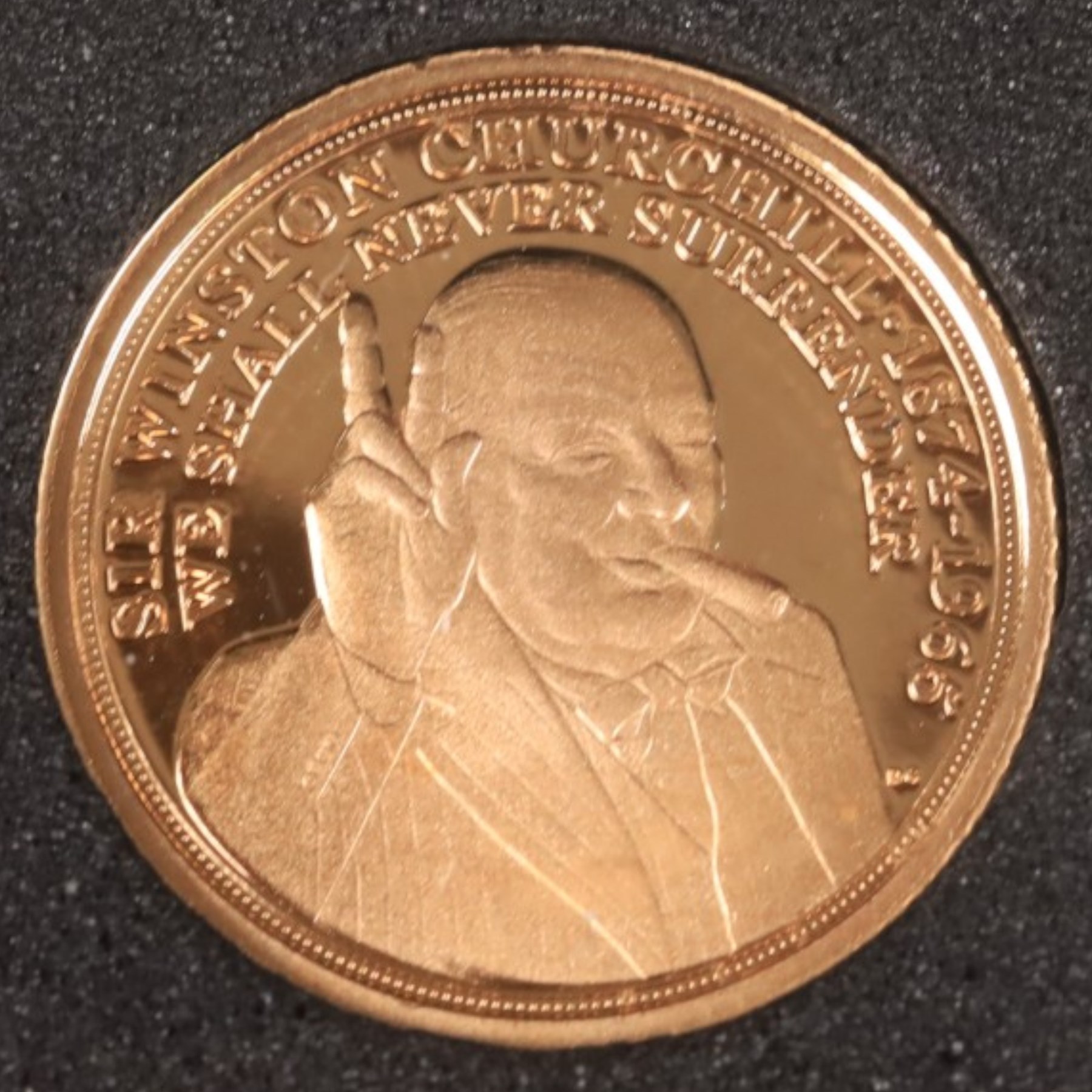 Queen Elizabeth II Gibraltar 2020 'The Greatest Briton' three coin sovereign set, full to quarter sovereign, issued by The London Mint Office, cased with certificate