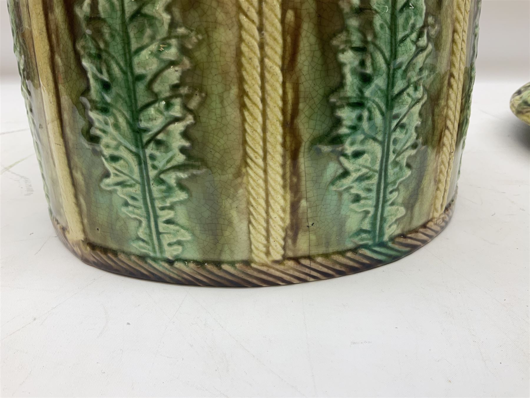 Victorian Majolica cheese dome and dish, decorated with a band of stiff leaf pattern in the Whieldon type pallet, H30cm