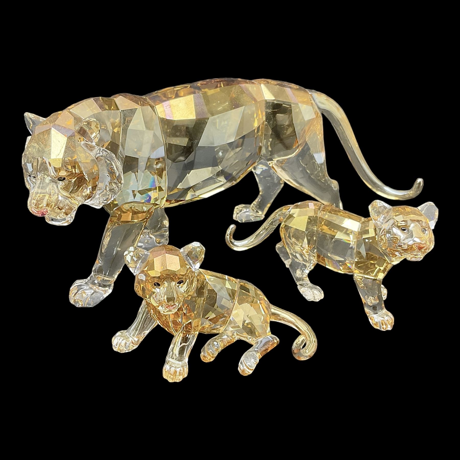 Swarovski Crystal tiger family, comprising adult and two cubs, adult H8.5cm 
