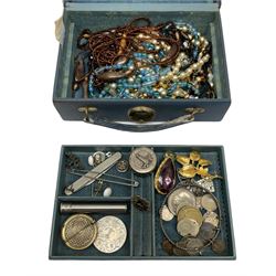 Quantity of costume jewellery and coins to include silver screwback earring, continental silver circular box, coin bracelet, necklaces, brooches etc