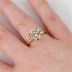 18ct gold diamond single stone ring, four claw set with a light brown diamond of approx 4.05 carat, London 2022