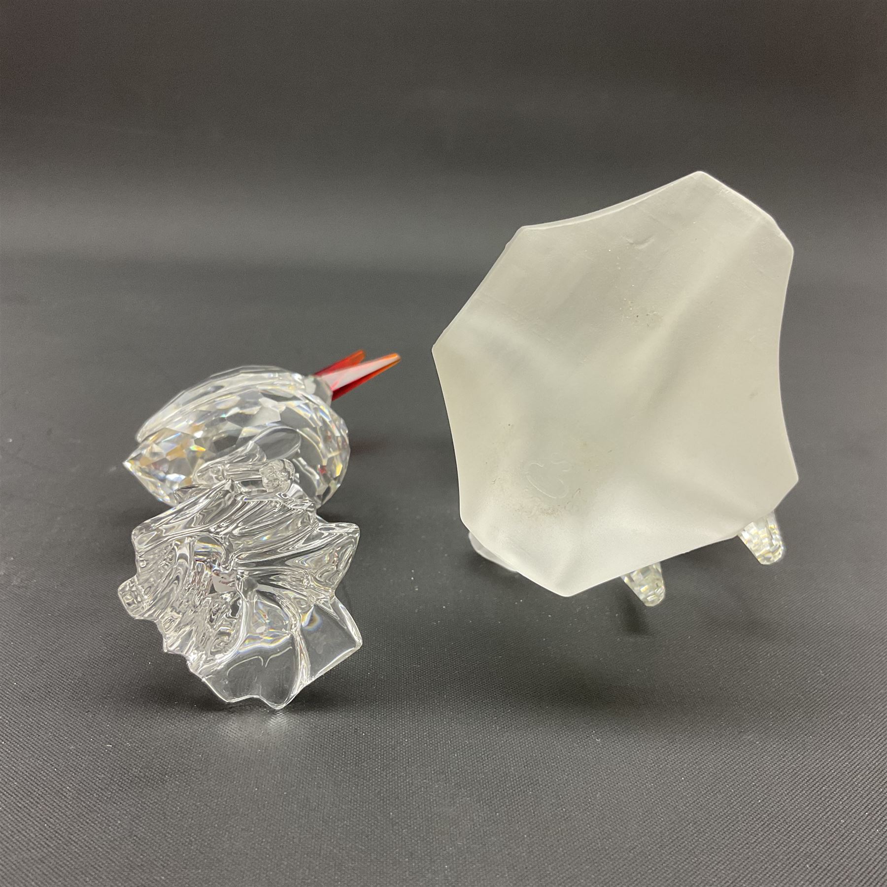 Fourteen Swarovski Crystal bird figures, to include toucan, mandarin duck, swans, parrot, cranes etc 