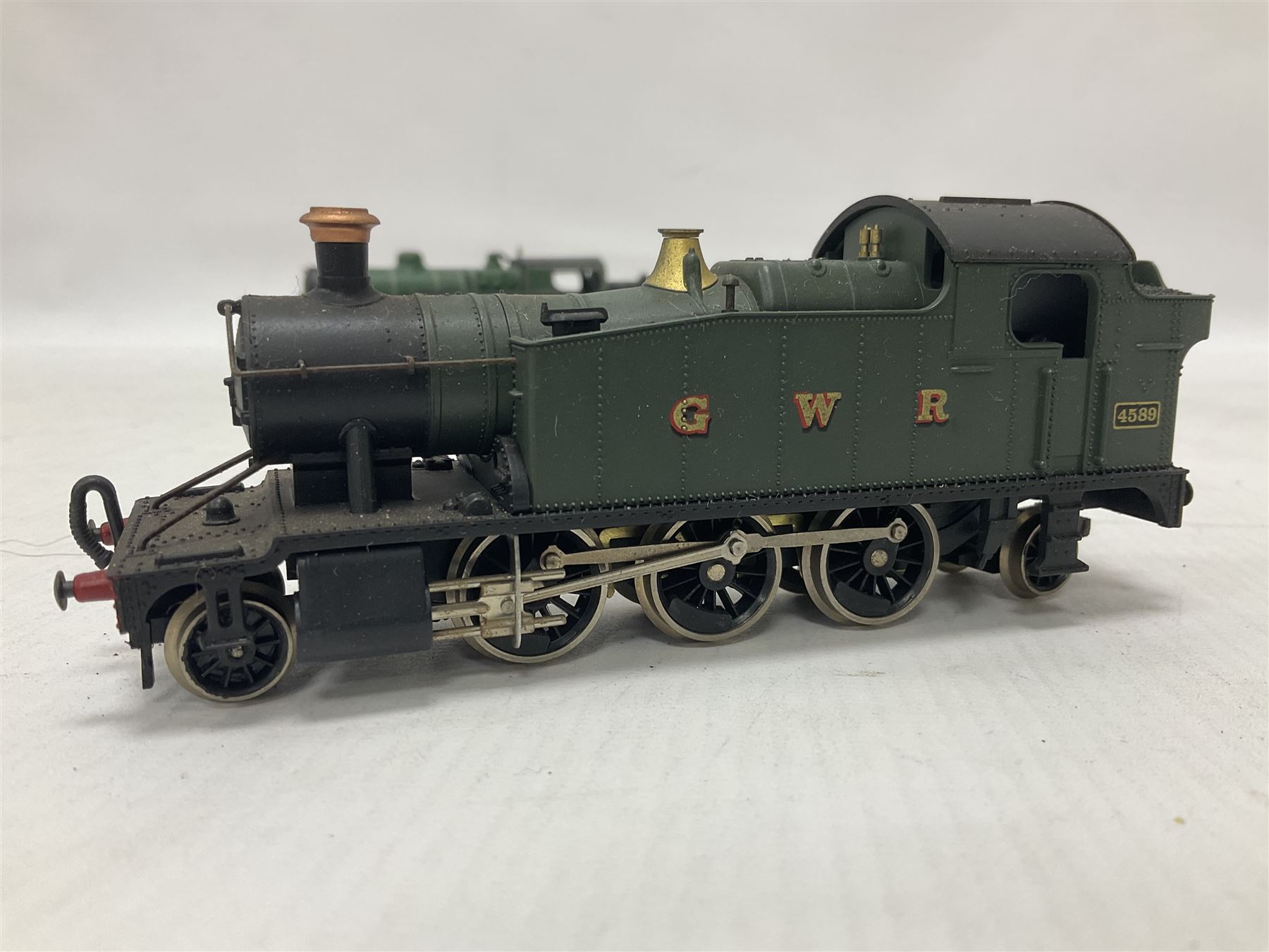 ‘00’ gauge - three kit built locomotives comprising Class J83 0-6-0T no.8477 finished in LNER green; GWR Class 4575 2-6-2T no.4589 finished in GWR green; GCR Class 9N/A5 4-6-2T no.169 finished in GCR green (3) 