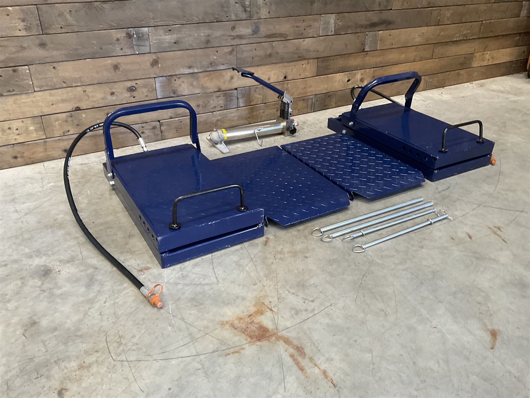 Heavy duty CR06XHD hydraulic vehicle car ramps