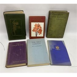 Books - a number relating to Hull and surrounding areas of Yorkshire, to include The East Riding of Yorkshire with Hull and York by A G Dickens, 1954, The Scarborough Cricket Festival by J M Kilburn, 1948, Georgian Hull, Written and Illustrated by Ivan and Elisabeth Hall, 1978, etc. 