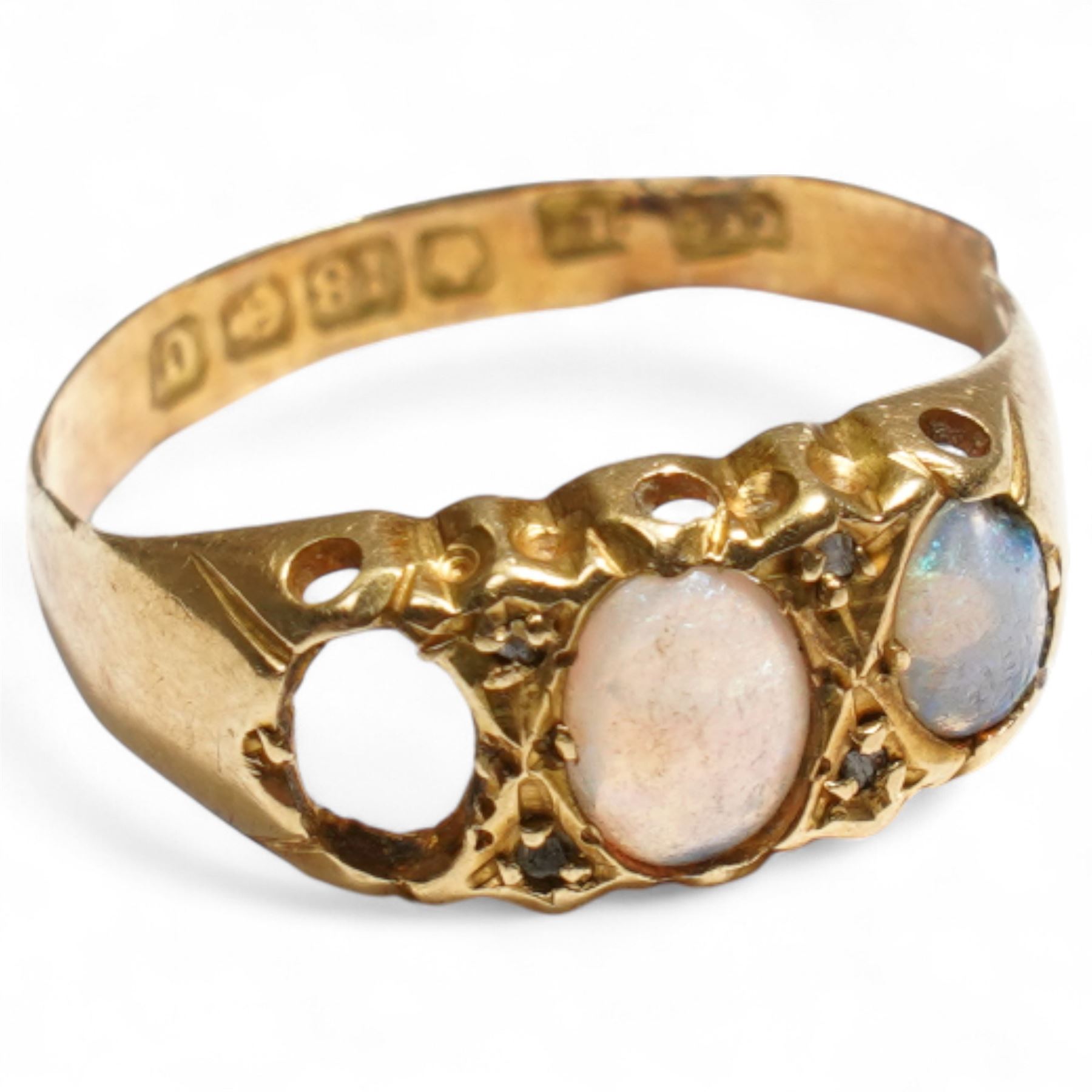 Edwardian 18ct gold opal ring and a 9ct gold signet ring