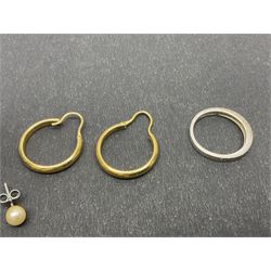 Pair of 9ct gold cameo earrings, two odd 9ct gold pearl earrings, seven silver stone set rings and other costume jewellery