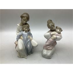 Collection of Nao figures, to include 'Moment with Mummy' no.1429, 'Stories with Grandma' no.1512, 'A Hug of Love' no.1467, together with fourteen further Nao figures and a Cascades clown figure