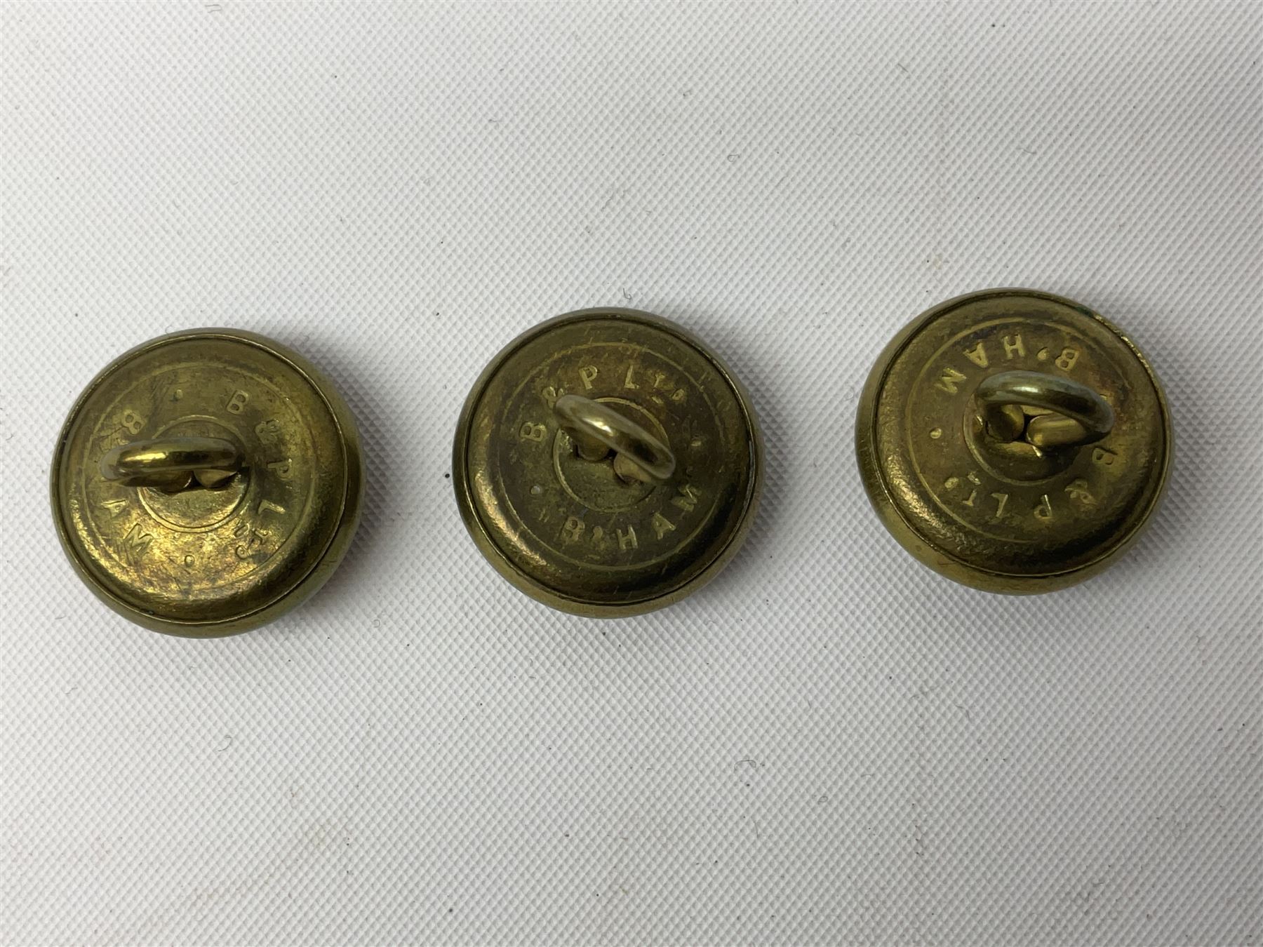 Royal Artillery 9ct gold and enamel sweetheart brooch in original box; together with Royal Artillery shoulder title, brass badges and buttons; and WW2 Defence Medal in issue box to 232775 addressed to Mrs. J.M. Morgan