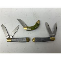 Nine pocket knives including two Ravi folding knives, Richards of Sheffield single blade folding knife etc