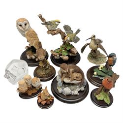 Quantity of Country Artists figures, comprising Woodland Visitors G800, Otter Family CA 552, Barn Owl CA 431, Wren CA 81, Mouse and Acorn CA784, Kingfisher - Broadway CA422, Early Days - Barn Owlets CA 720, together with two Border Fine Arts figures comprising Woodcock by James Harvey, 1985 and First Outing, Many with original boxes (9)