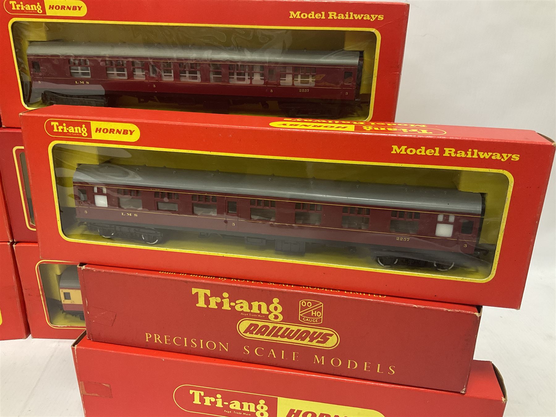 Various makers ‘00’ gauge - twenty three passenger coaches to include buffet cars, sleeping cars, utility van, Pullman coaches etc; mostly Hornby/Tri-Ang boxed (23) 