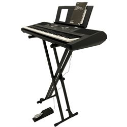 Yamaha PSR E363 keyboard, with stand, foot pedal and instructions