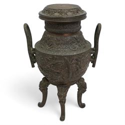Large 19th century Japanese bronze koro,