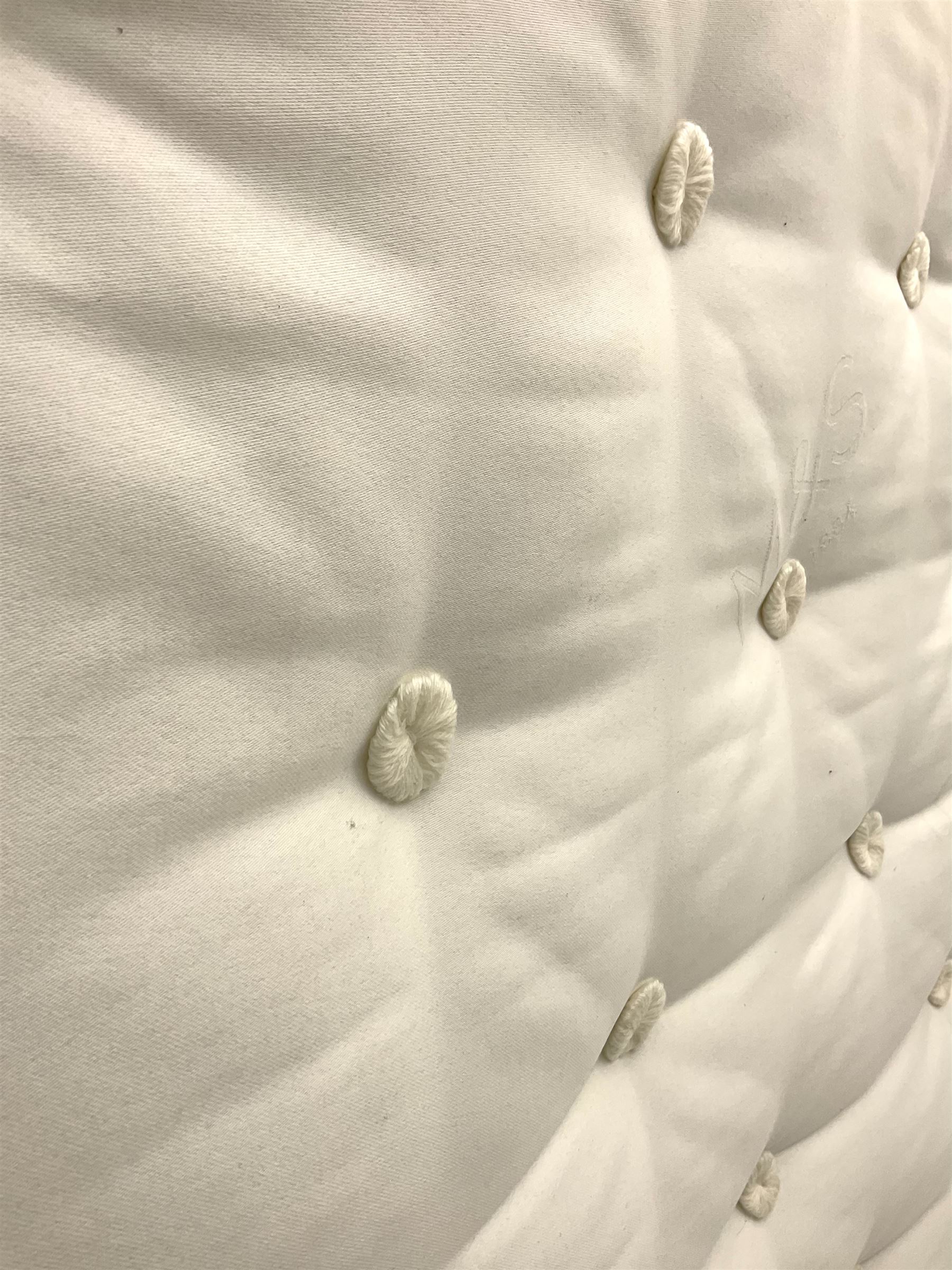 M&S Natural Plus 1500 4’ 6” double mattress