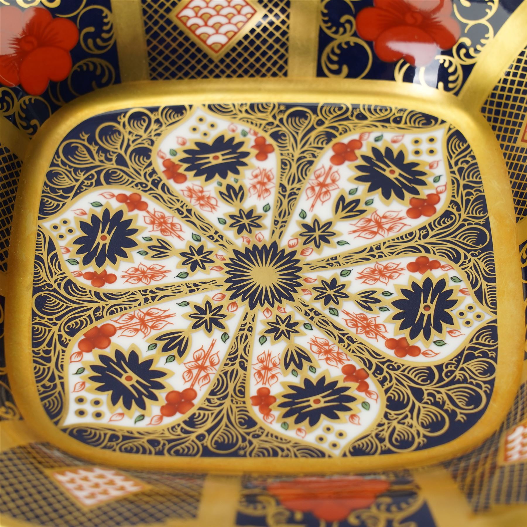 Royal Crown Derby Imari 1128 pattern square footed basket/dish, boxed, W23cm; together with two further pairs of vases in the same pattern, H9.5cm and H7cm (5)