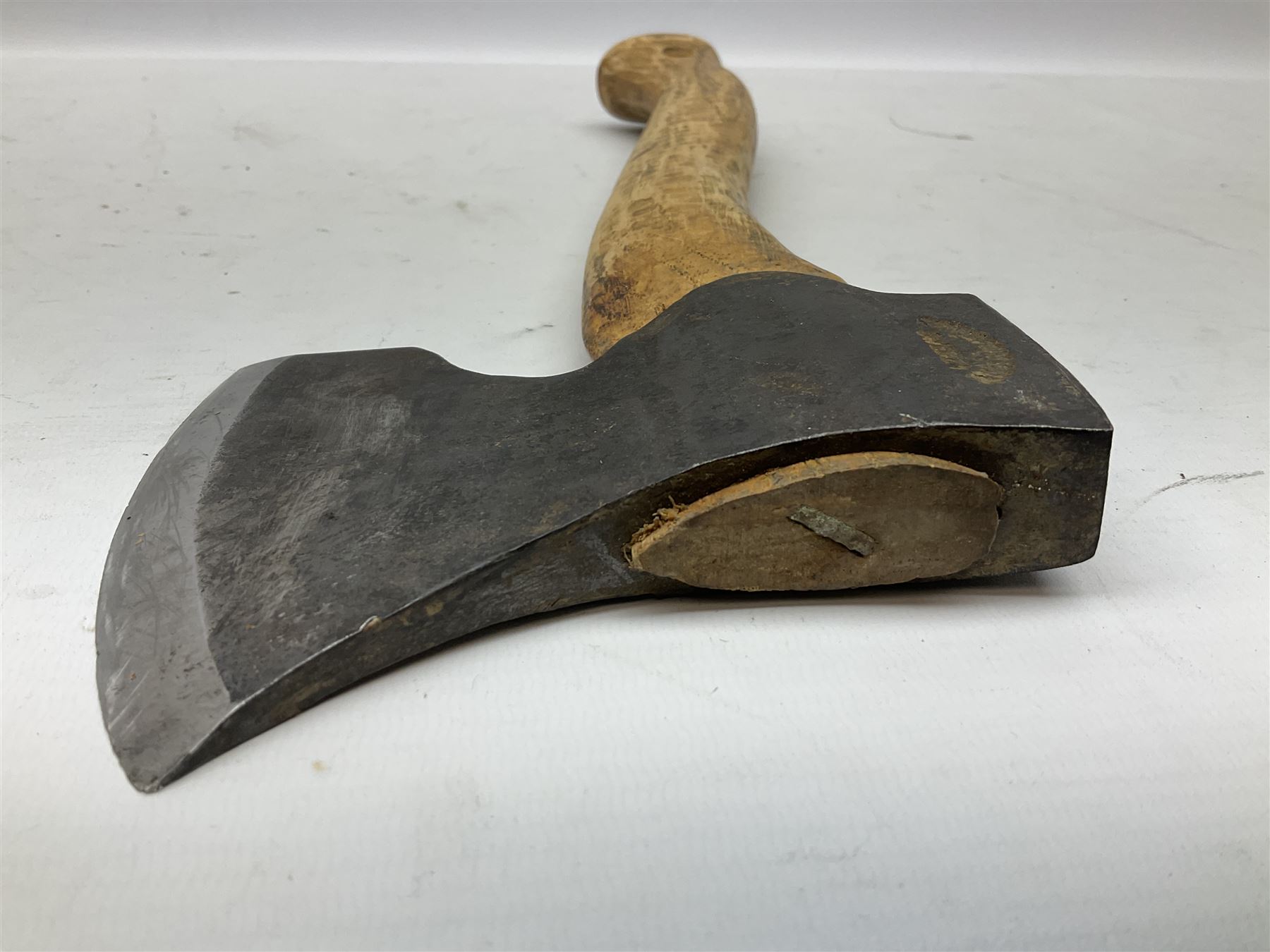 Gransfors Bruk Sweden carving axe, the head stamped both sides including smith's initials, on stamped hickory shaft, in leather sheath L43cm