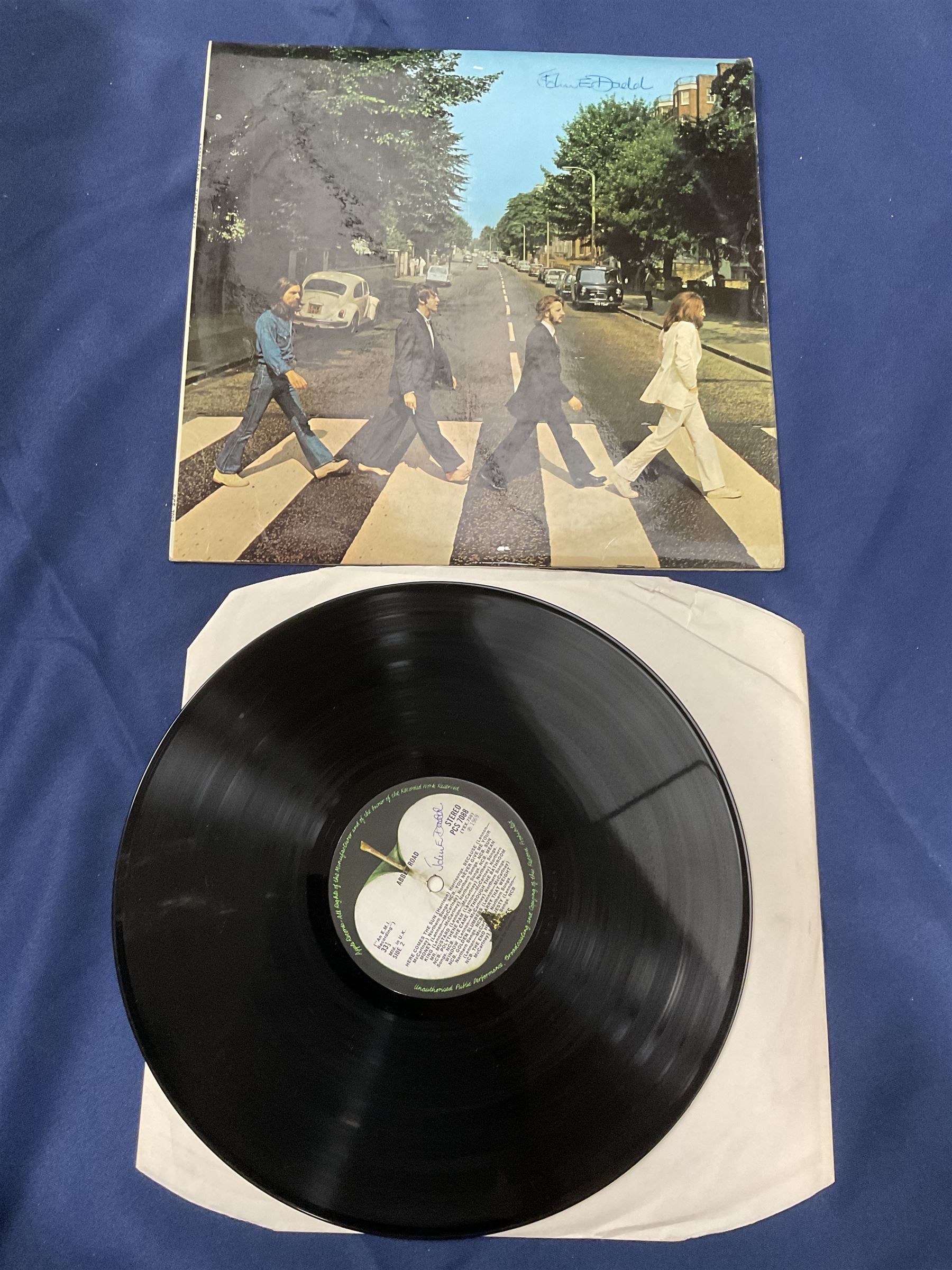 The Beatles vinyl LPs including 'The White Album' no 0260028 with poster', 'Help', 'Rubber Soul', 'Sgt. Peppers Lonely Hearts Club Band', 'A Hard Day's Night' etc (12)