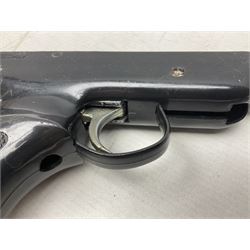 Italian RO72 .177 target air pistol with break barrel action, shaped and chequered grips L32cm