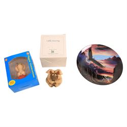 Limited Edition 'The Majestic Bald Eagle' by Ronald Van Ruyckevelt, Franklin Mint American Glory eagle figure by Ronald Van Reuykebelt, metallic bald eagle American montage and other eagle collectables, in one box